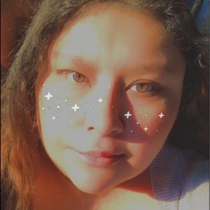 Meet your Posher, Daniela